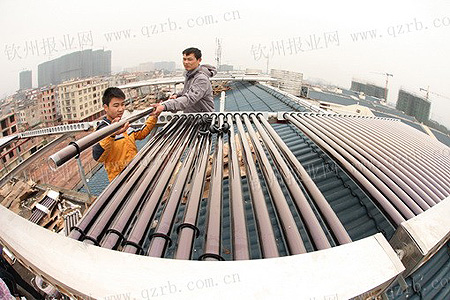 欽州廉租住房安上太陽能熱水器